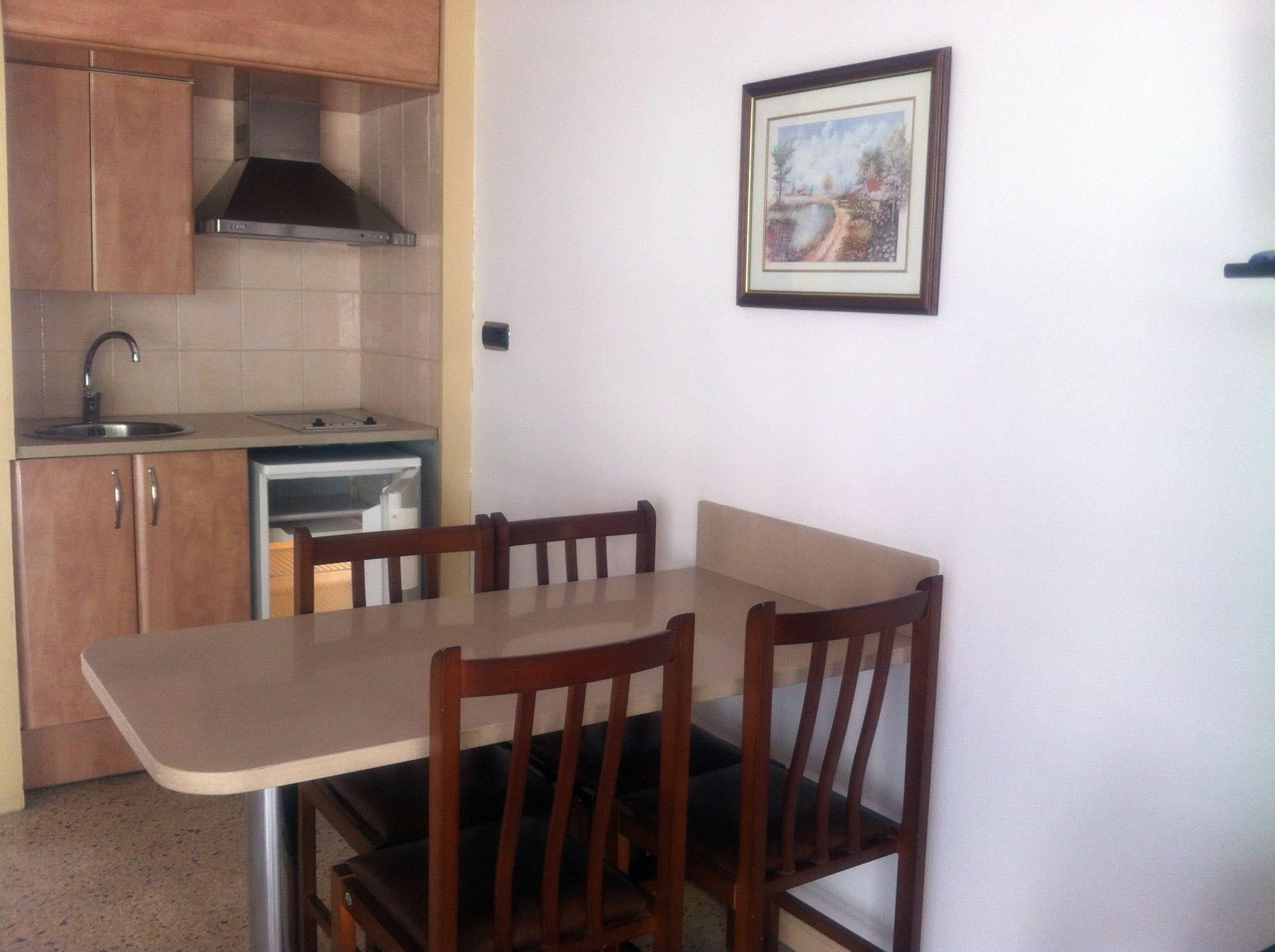 Hotel Apartamentos Solimar 카라펠 외부 사진