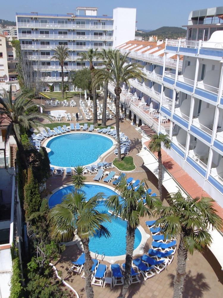Hotel Apartamentos Solimar 카라펠 외부 사진