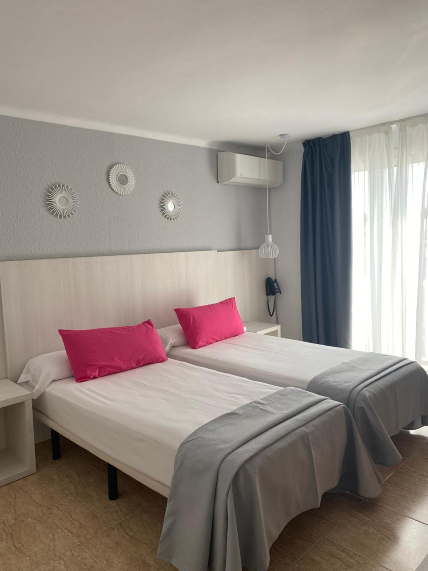 Hotel Apartamentos Solimar 카라펠 외부 사진