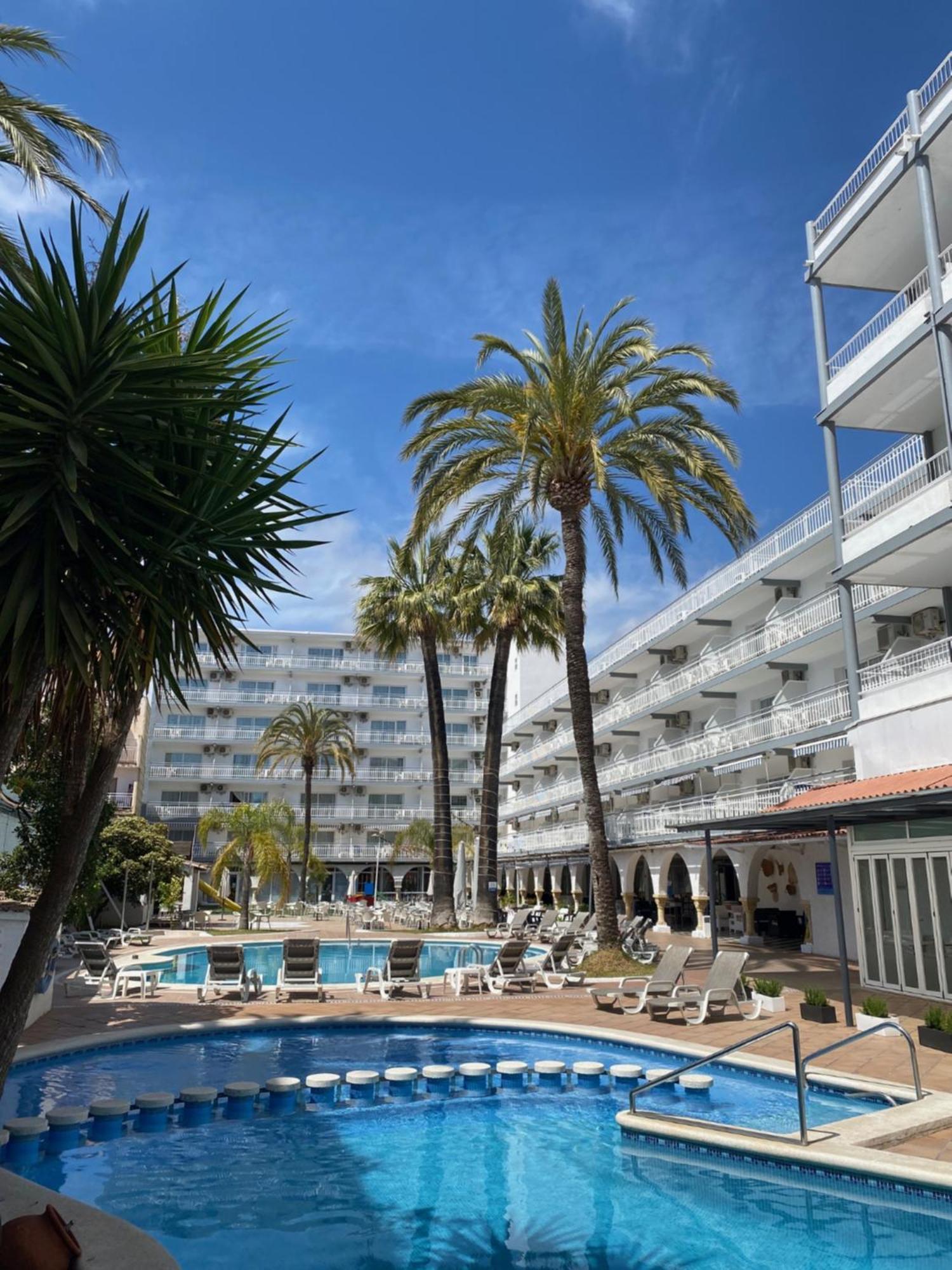 Hotel Apartamentos Solimar 카라펠 외부 사진