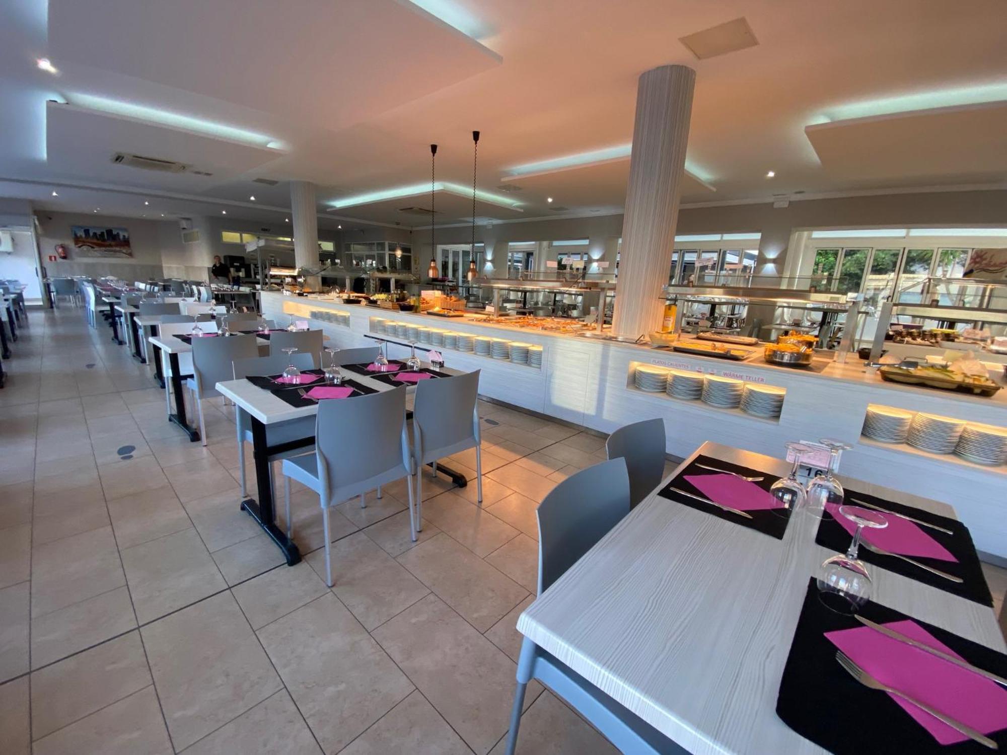 Hotel Apartamentos Solimar 카라펠 외부 사진